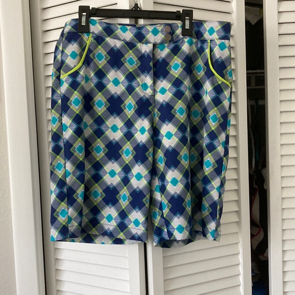 Shorts - Picture 1 of 4